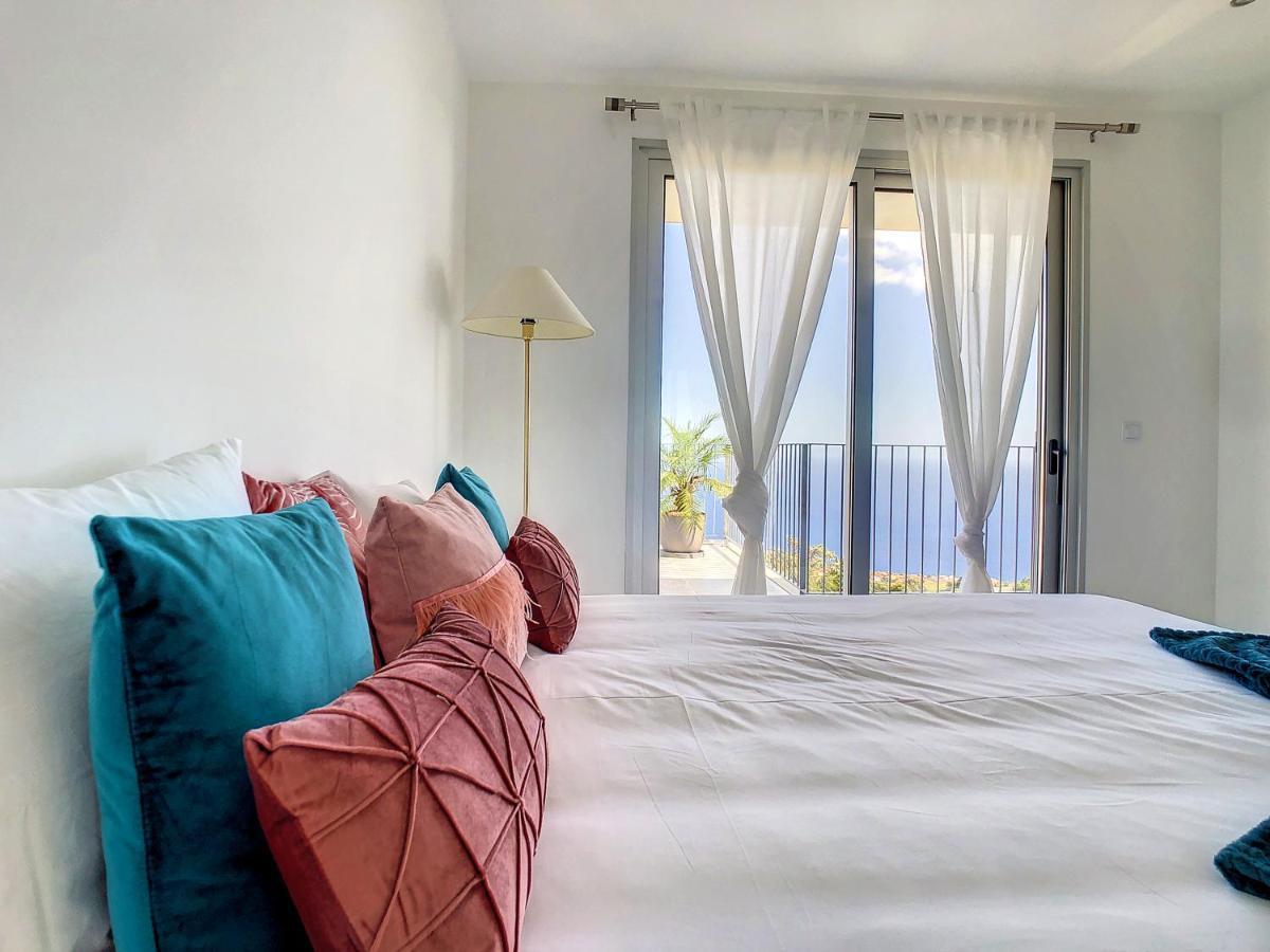 Villa Piece Of Heaven By Lovelystay Estreito Da Calheta Exterior photo